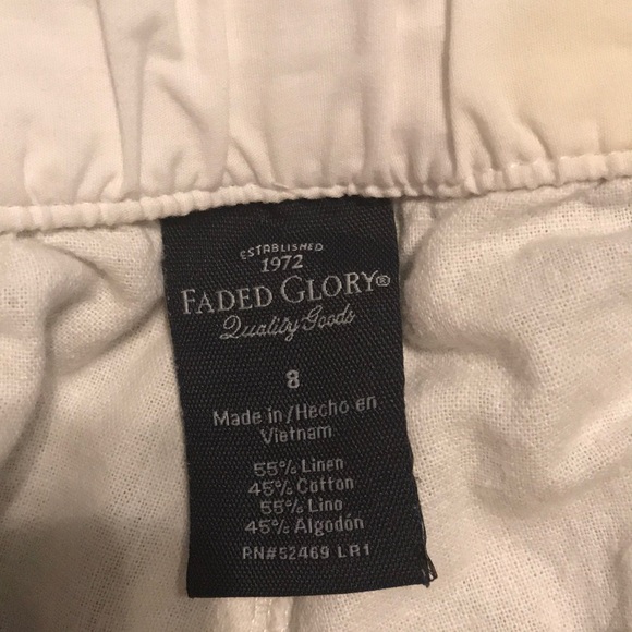 🌷White shorts🌷 - Picture 2 of 2